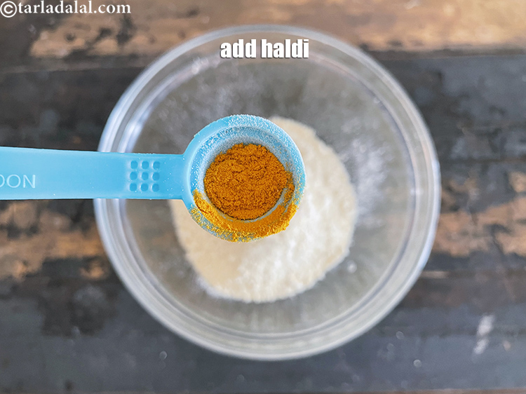 Step 36 – Add&nbsp;<meta charset="UTF-8" />1/4 tsp&nbsp;<a href="glossary-turmeric-powder-haldi-645i">turmeric powder (haldi)</a>.