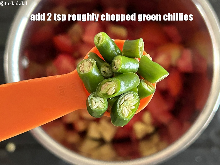 Step 20 – Add&nbsp;<meta charset="UTF-8" />2 tsp&nbsp;roughly&nbsp;<a href="glossary-chopped-green-chilli-820i">chopped green chillies</a>.