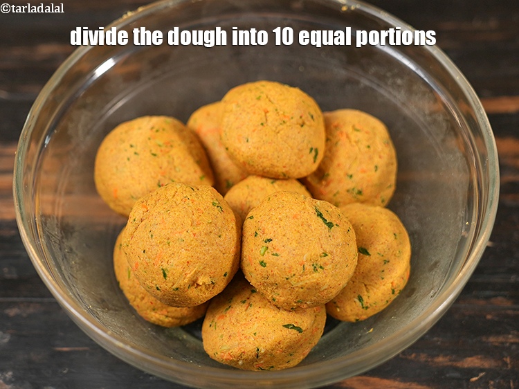 Step 19 – To make <strong>saatdhan paratha recipe | 7 flour vegetable parathas |</strong>&nbsp;<strong>healthy</strong>&nbsp;<strong>multi flour flatbread |&nbsp;</strong>divide the …