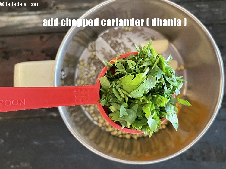 Step 20 – Add&nbsp;<meta charset="UTF-8" />1 tbsp&nbsp;<a href="glossary-chopped-coriander-783i">chopped coriander (dhania)</a>.