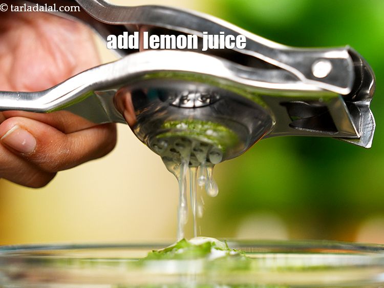 Step 20 – Add 1/2 tsp&nbsp;<a href="https://www.tarladalal.com/glossary-lemon-juice-numbi-ka-ras-nimbu-ka-juice-471i">lemon juice</a>.&nbsp;
