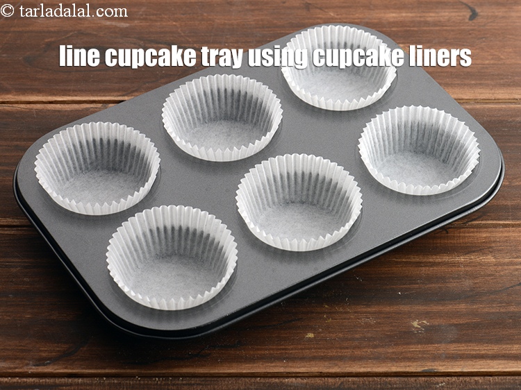 Step 21 – Line the cupcake tray using cupcake liners.&nbsp;
