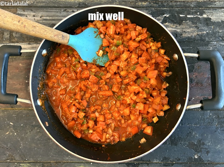 स्टेप 28 – अच्छी तरह से मलाएं।