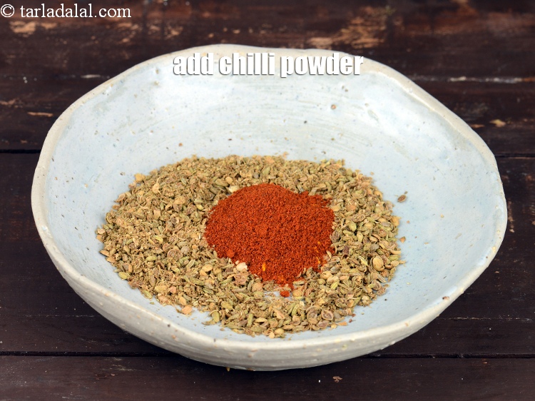 Step 21 – Add 1 tsp&nbsp;<a href="https://www.tarladalal.com/glossary-chilli-powder-red-chilli-powder-339i">chilli powder</a>.