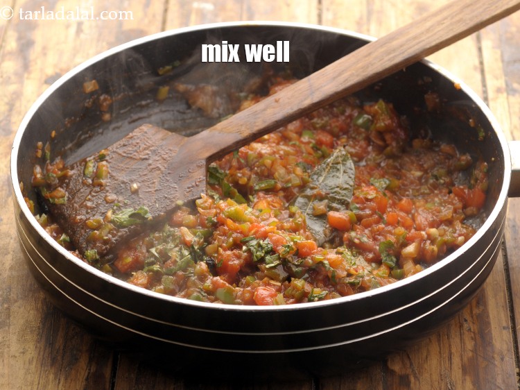 Step 19 – Mix well and our pizza sauce is ready.