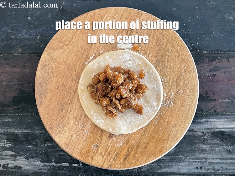 Step 27 – Place a portion of the filling in the centre of the circle.