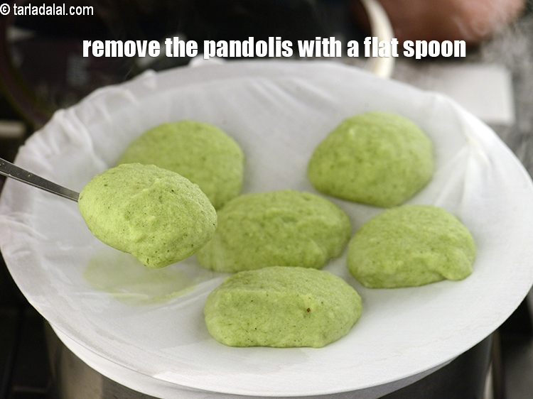 Step 25 – Remove the pandolis with a flat spoon.
