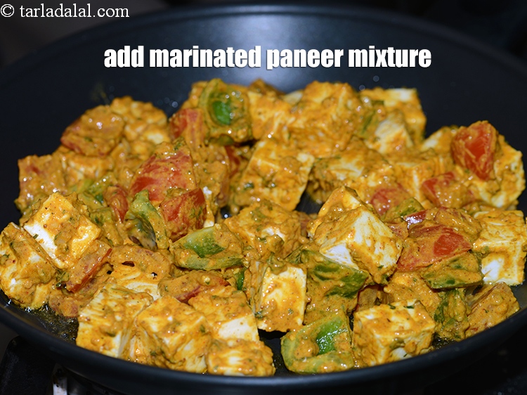 Step 21 – Add the marinated paneer mixture.