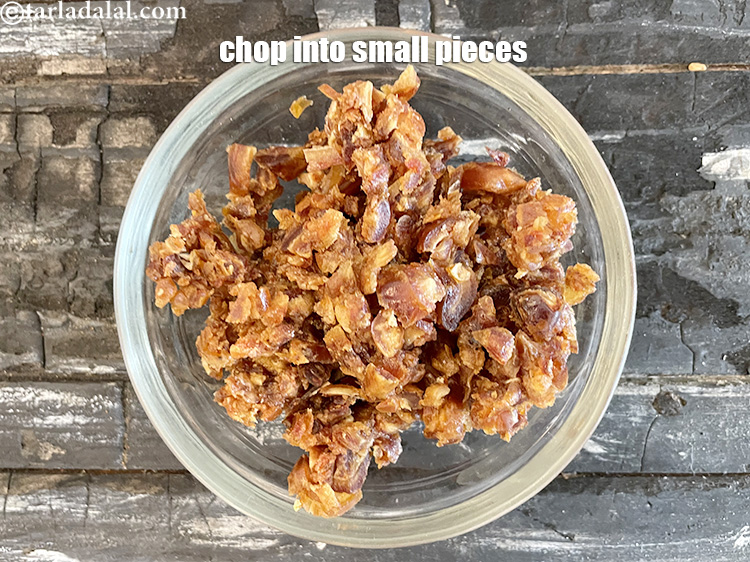 Step 7 – <meta charset="UTF-8" />Cut into small pices and keep aside.&nbsp;