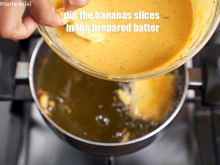 Step 22 – Dip the bananas slices in the prepared batter.