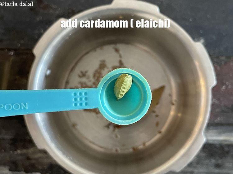 Step 21 – Add&nbsp;<meta charset="UTF-8" />1&nbsp;<a href="glossary-cardamom-elaichi-262i">cardamom (elaichi)</a>.