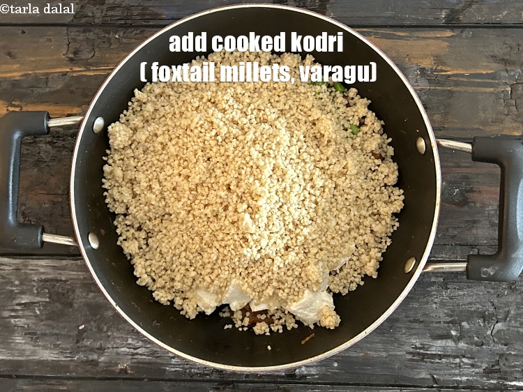 Step 25 – Add&nbsp;<meta charset="UTF-8" />2 1/2 cups&nbsp;of&nbsp;<a href="cooked-kodri-varagu-33745r">cooked kodri (varagu)</a>.