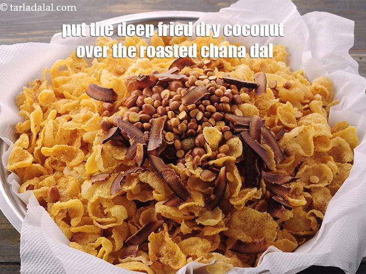 Step 23 – Drain well and place it over the deep-fried chana dal.