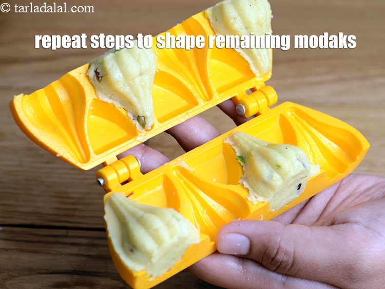 Step 21 – Repeat steps to shape remaining modaks.