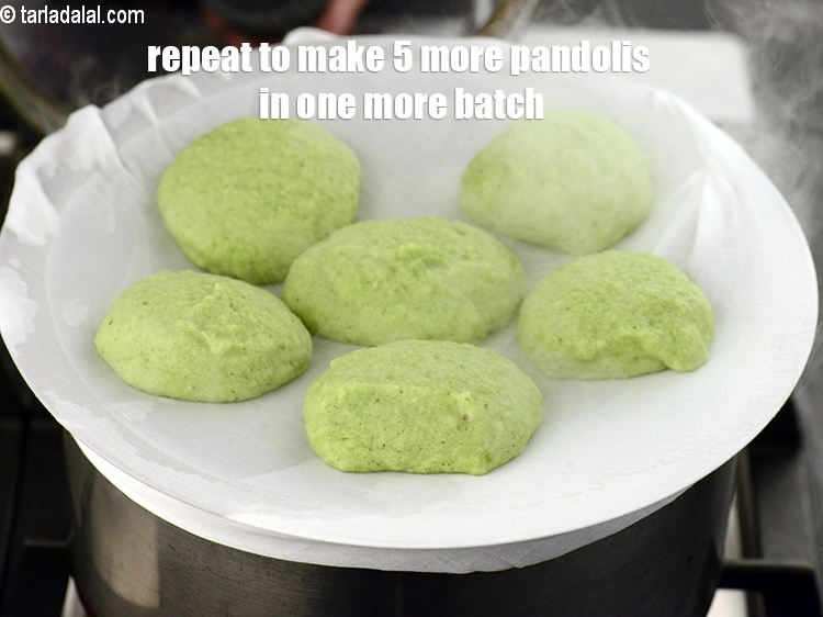 Step 26 – Repeat&nbsp;to make 5 more pandolis in one more batch.