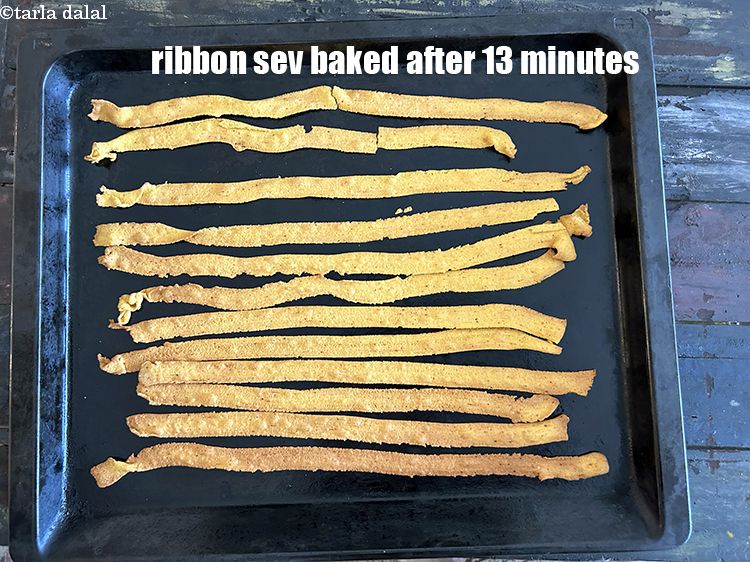 Step 21 – <p>Ribbon sev baked after 13 minutes.&nbsp;</p>
