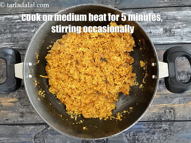 Step 24 – Cook on a medium flame for another 5 minutes, while stirring occasionally.
