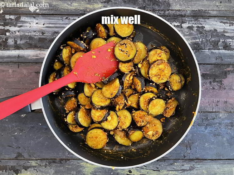 स्टेप 20 – अच्छी तरह से मलाएं।