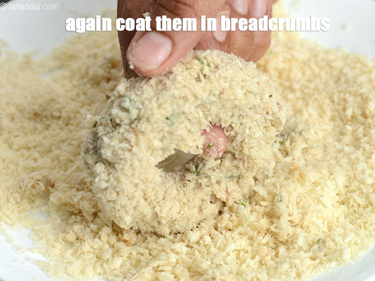 Step 22 – Again coat them in the breadcrumbs.&nbsp;