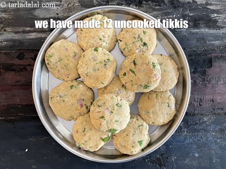 Step 28 – <meta charset="UTF-8" />We have made 12&nbsp;uncooked tikkis.&nbsp;