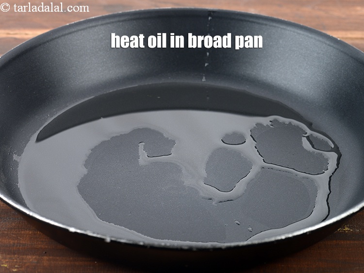 Step 4 – To make <strong>makhana bhel recipe | fox nut bhel recipe | makhana chaat | easy …