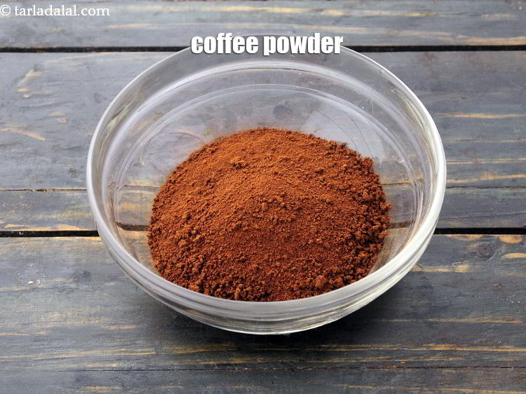 स्टेप 8 – ४ टेबल-स्पून <a href=""https://www.tarladalal.com/glossary-instant-coffee-powder-hindi-357i"">इंस्टेंट कॉफी पाउडर</a> डालें। हमने नेस्कैफे का …