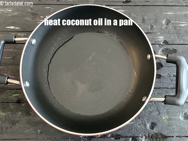 Step 15 – To make &nbsp;<strong>kala chana sundal recipe | black channa sundal | healthy kondakadalai sundal |&nbsp;</strong>heat …