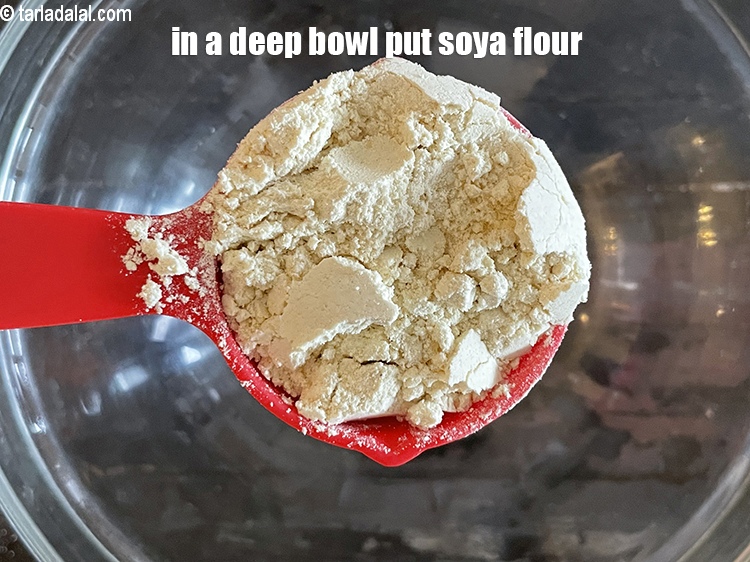 स्टेप 3 – <span style=""font-size:11pt""><span style=""font-family:Calibri,sans-serif""><span style=""background-color:white""><span style=""font-family:&quot;Nirmala UI&quot;,sans-serif""><span style=""color:black"">एक गहरे बाउल में&nbsp; …