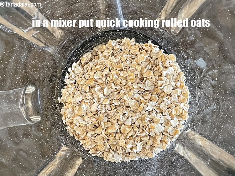 Step 4 – To make&nbsp;<strong>oat milk with honey recipe | Indian oat milk with vanilla and honey | …