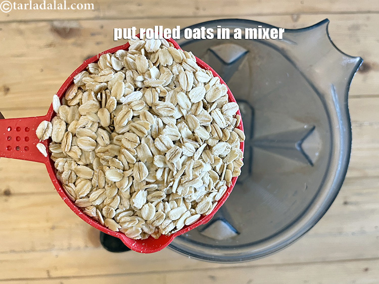 Step 7 – <meta charset="UTF-8" />To make&nbsp;banana oats pancake, put&nbsp;<meta charset="UTF-8" />1 cup&nbsp;<a href="glossary-rolled-oats-2735i">rolled oats</a>&nbsp;or quick cooking oats …