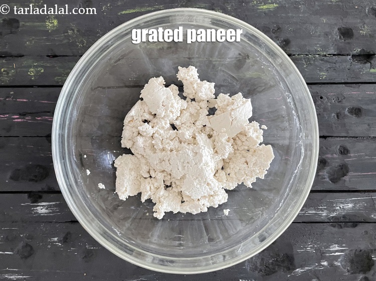 स्टेप 2 – <strong>भरवां पालक पराठा&nbsp;किससे बनता है?&nbsp;&nbsp;पालक पराठा&nbsp;</strong>&nbsp;भारत में सस्ती और आसानी …