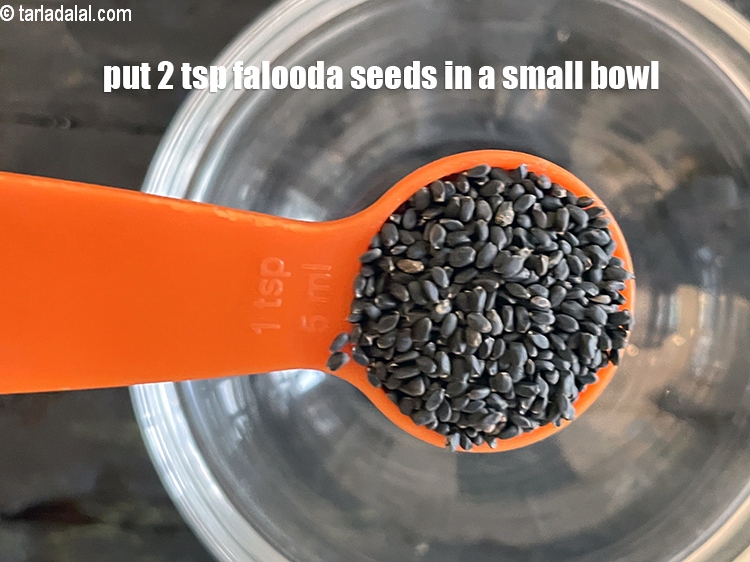 Step 3 – Take 2 tsp falooda seeds in a bowl.