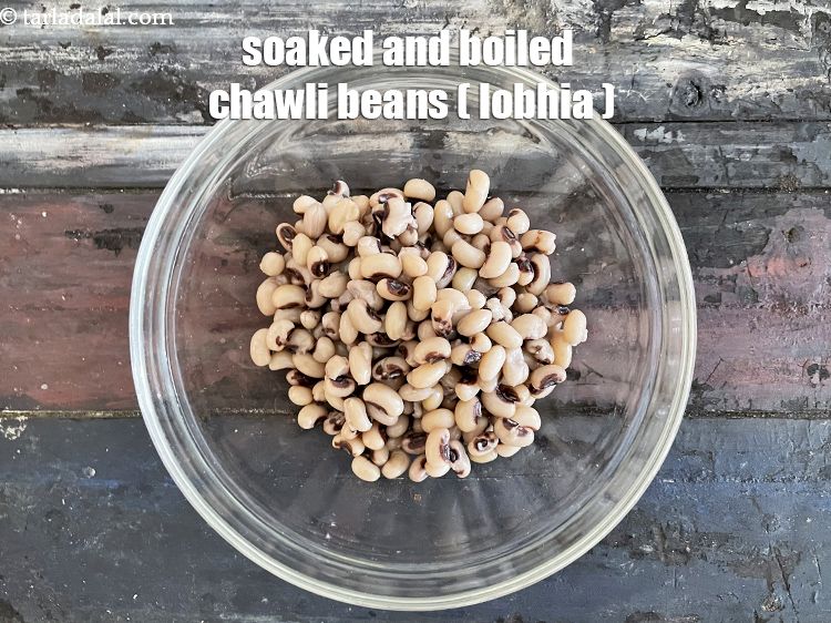 Step 20 – To make <meta charset="UTF-8" /><strong>chawli and sprouted moong salad | chawli vegetable salad with sprouts …