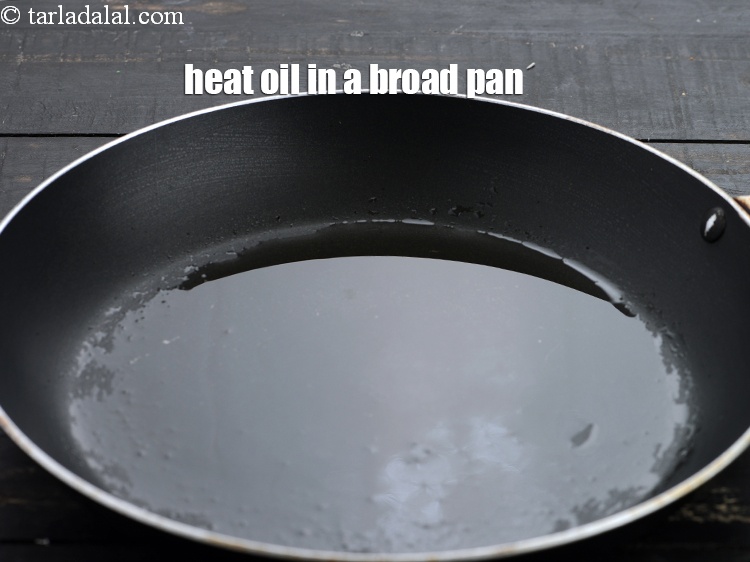 Step 3 – To make <strong>open paneer masala toast recipe | Indian vegetable paneer toast | paneer open …