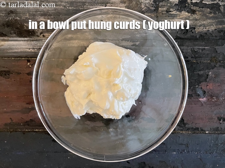 Step 11 – To make&nbsp;<strong>parsley yoghurt spread recipe |&nbsp;Indian parsley garlic onion spread | healthy onion parsley spread …