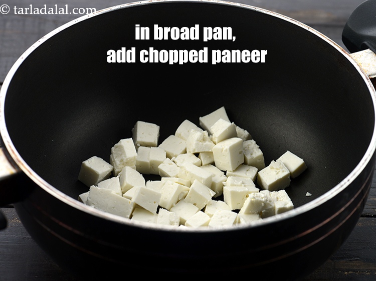 Step 3 – To make<strong> Paneer potato and corn toast recipe | Indian paneer potato sandwich | cheese …