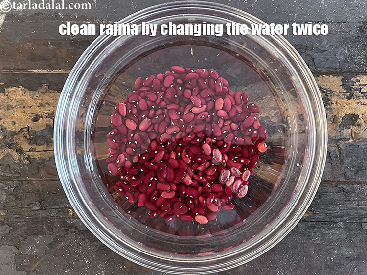 Step 4 – <p>Put the rajma is a glass bowl of water. Clean rajma by changing the water …