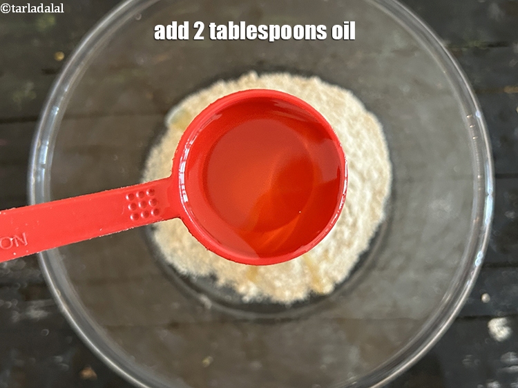 Step 4 – Add 2&nbsp;tbsp&nbsp;<a href="glossary-oil-671i">oil</a>.