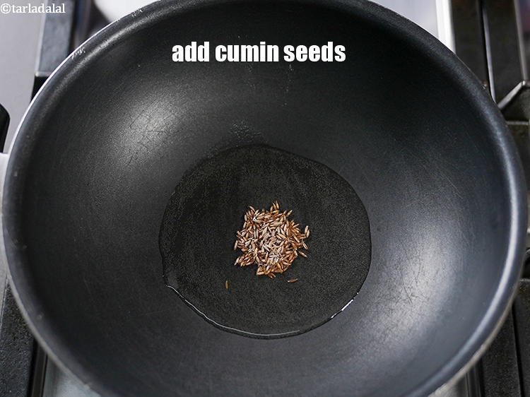 Step 4 – Add &frac12; tsp cumin seeds.