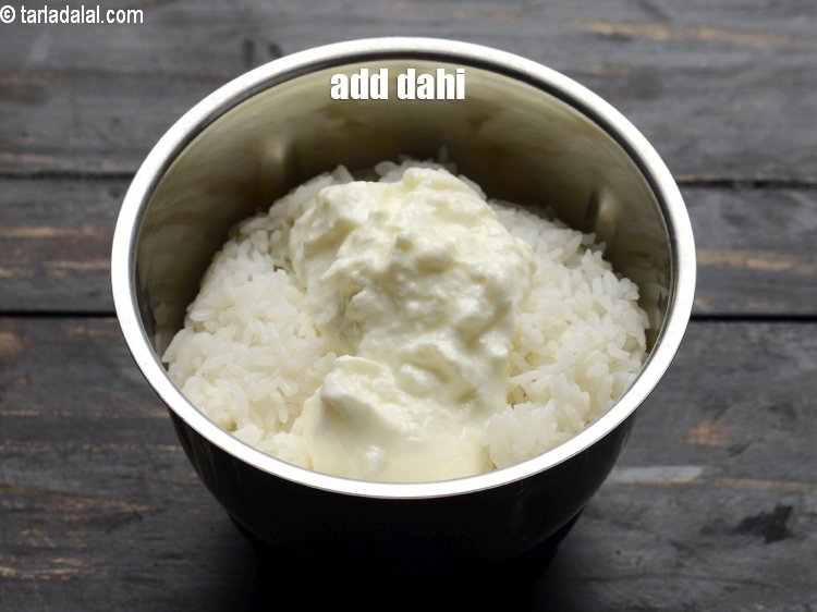 Step 4 – Add &frac14; cup dahi.
