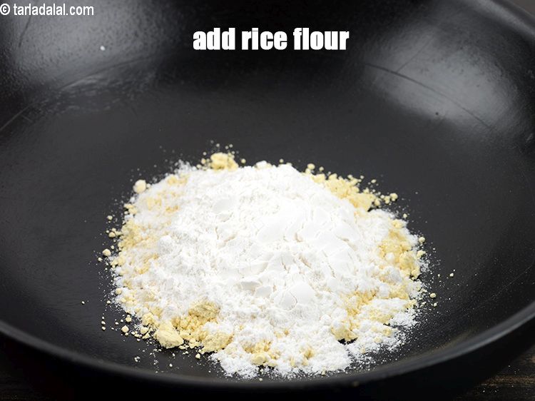 Step 31 – Add 1&frac12; tbsp rice flour.