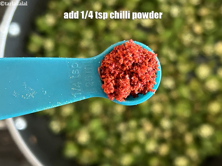Step 22 – Add&nbsp;<meta charset="UTF-8" />1/4 tsp&nbsp;<a href="glossary-chilli-powder-red-chilli-powder-339i">chilli powder</a>.