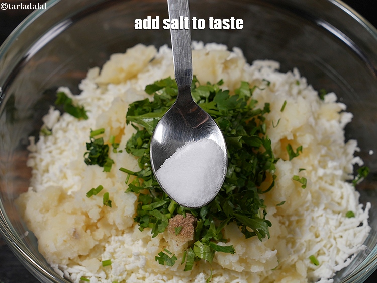 स्टेप 22 – स्वादानुसार नमक डालें।