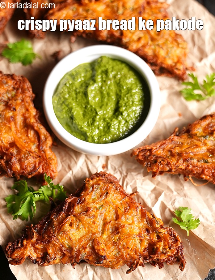 Step 23 – Serve <strong>onion bread pakoda</strong> with green chutney or tomato ketchup.<br /> &nbsp;