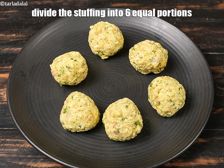 Step 22 – Divide the stuffing into 6 equal portions.