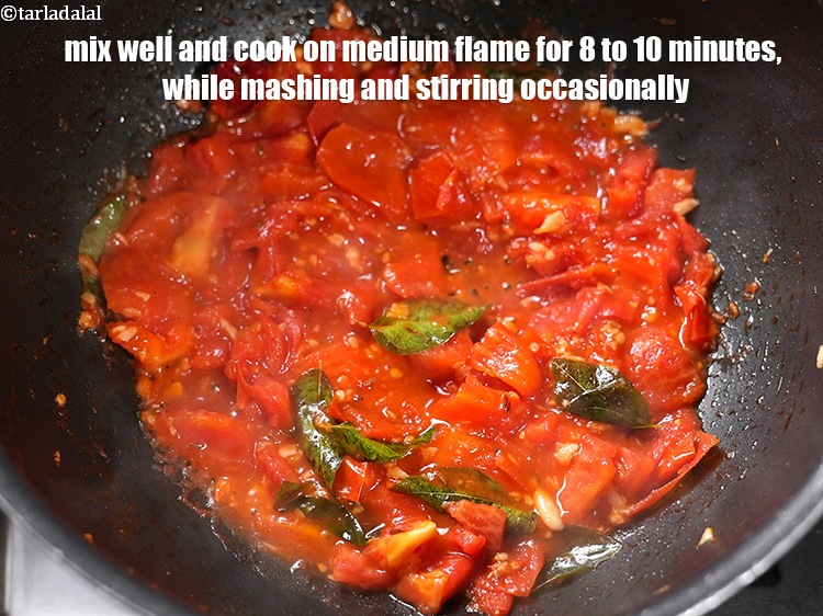 स्टेप 22 – अच्छी तरह मिलाएं और मध्यम आंच पर 8 से 10 …