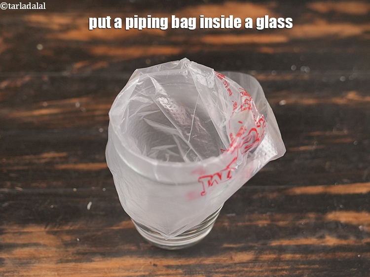 Step 22 – Put a piping bag inside a glass.