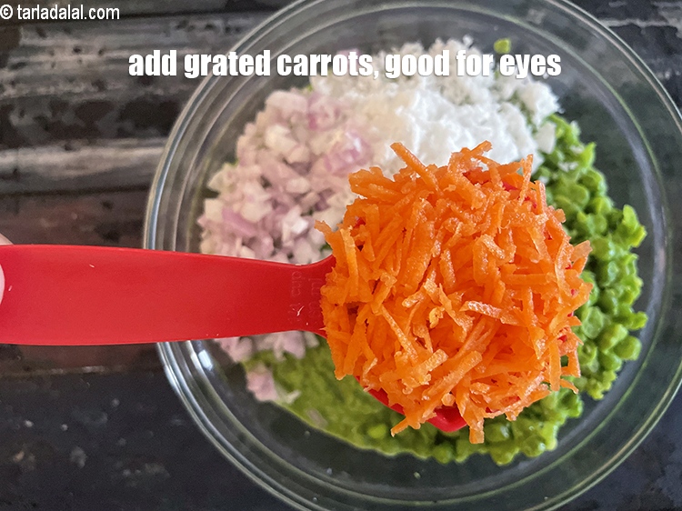 Step 22 – Add&nbsp;<meta charset="UTF-8" />1/4 cup&nbsp;<a href="glossary-grated-carrot-816i">grated carrot</a>.