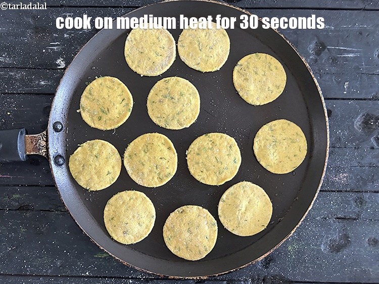 Step 31 – Cook for 30 seconds on a medium heat.