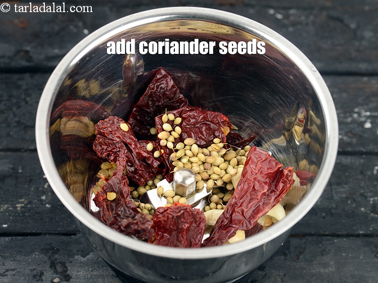 Step 23 – Add 1 tsp <a href="https://www.tarladalal.com/glossary-coriander-seeds-dhania-ke-beej-dhania-seeds-akha-dhania-371i">coriander (dhania) seeds</a>.